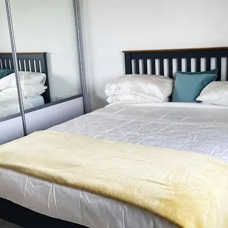 Retreat - Modern 3 Bed House Killarney بيت للعطل *