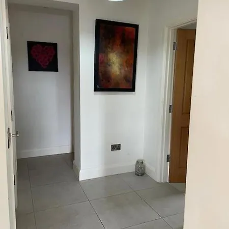 Retreat - Modern 3 Bed House Killarney بيت للعطل *